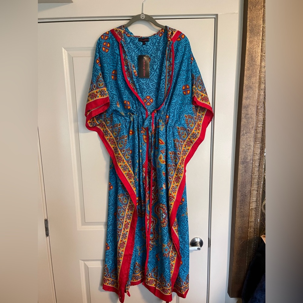 Looking Glam pullover robe NWT